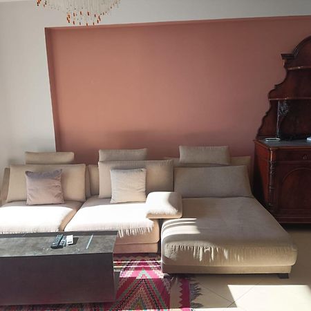 Guidus Apartment فلورا المظهر الخارجي الصورة