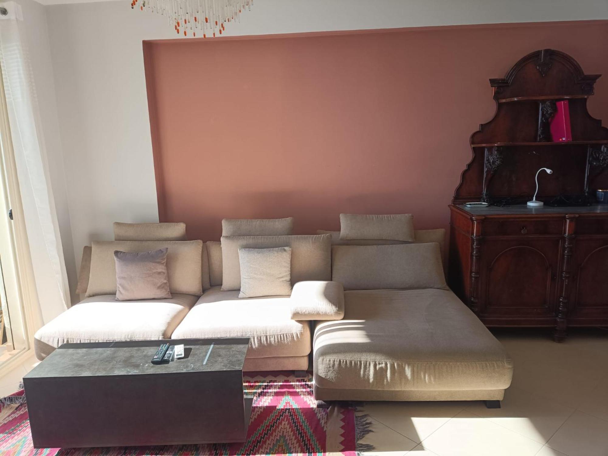 Guidus Apartment فلورا المظهر الخارجي الصورة